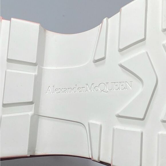 Alexander McQueen ombré lace-up ankle boots size 40 - Picture 12 of 13